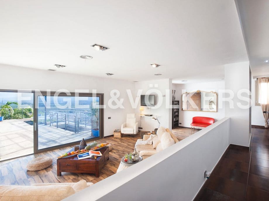 7 bedroom Villa for sale in Borriol with pool garage - € 950,000 (Ref: 8239238)