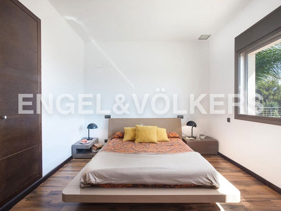 7 bedroom Villa for sale in Borriol with pool garage - € 950,000 (Ref: 8239238)
