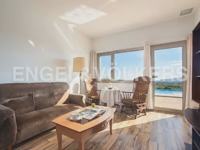 7 bedroom Villa for sale in Borriol with pool garage - € 950,000 (Ref: 8239238)