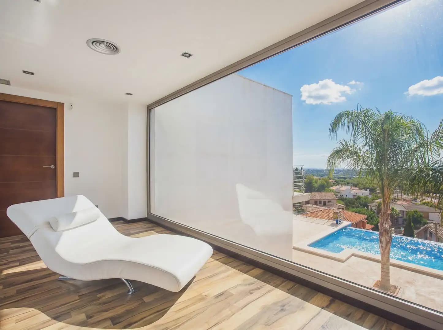 7 bedroom Villa for sale in Borriol with pool garage - € 950,000 (Ref: 8239238)