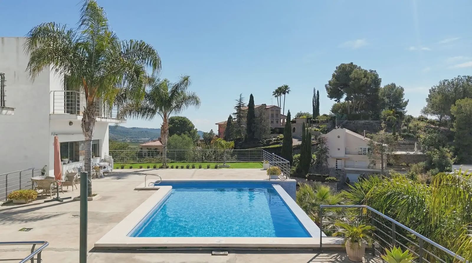 7 bedroom Villa for sale in Borriol with pool garage - € 950,000 (Ref: 8239238)