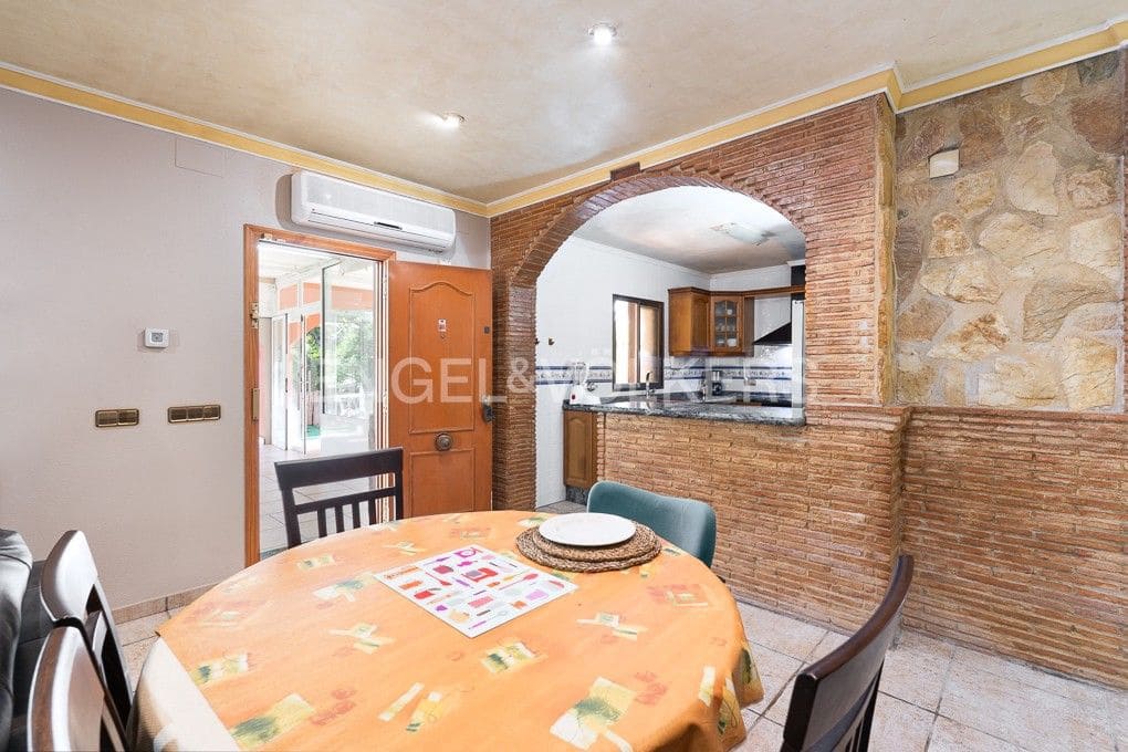 4 slaapkamer Villa te koop in Sagunto / Sagunt met zwembad garage - € 335.000 (Ref: 8239241)