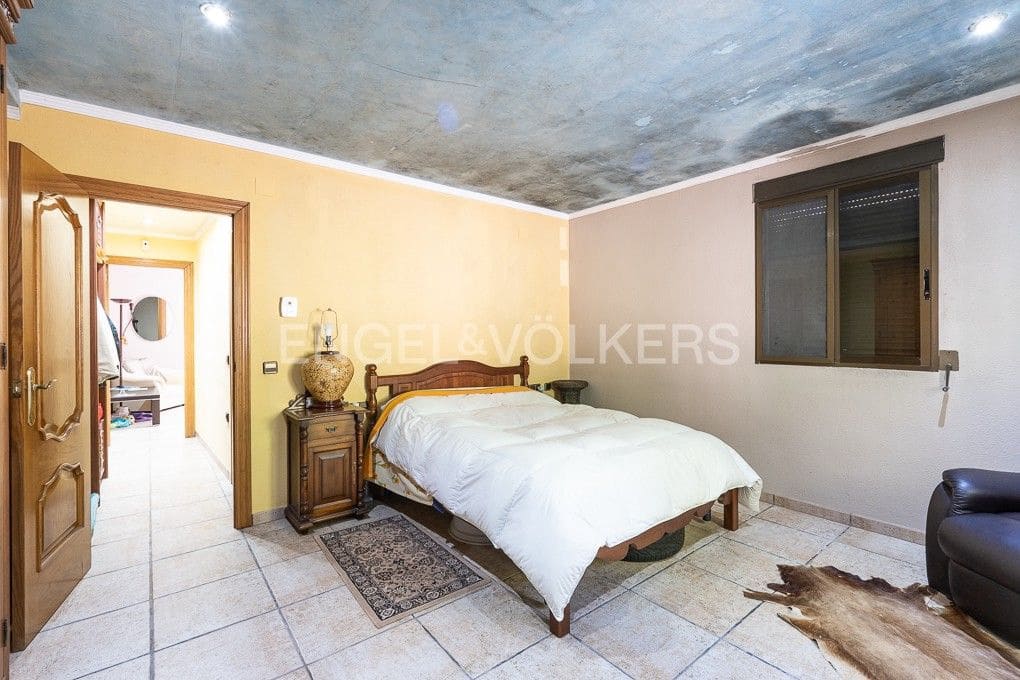 4 slaapkamer Villa te koop in Sagunto / Sagunt met zwembad garage - € 335.000 (Ref: 8239241)