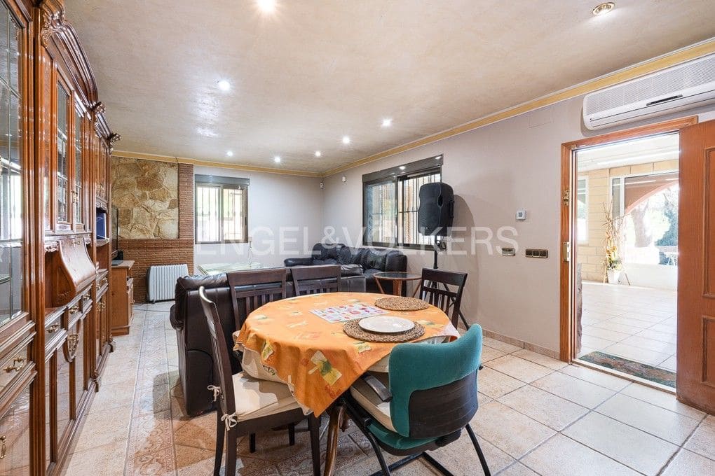 4 slaapkamer Villa te koop in Sagunto / Sagunt met zwembad garage - € 335.000 (Ref: 8239241)