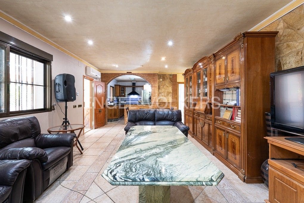 4 slaapkamer Villa te koop in Sagunto / Sagunt met zwembad garage - € 335.000 (Ref: 8239241)