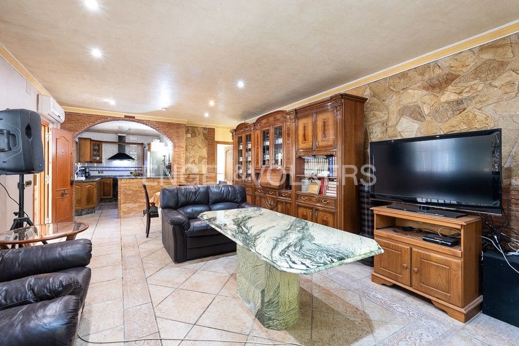 4 slaapkamer Villa te koop in Sagunto / Sagunt met zwembad garage - € 335.000 (Ref: 8239241)