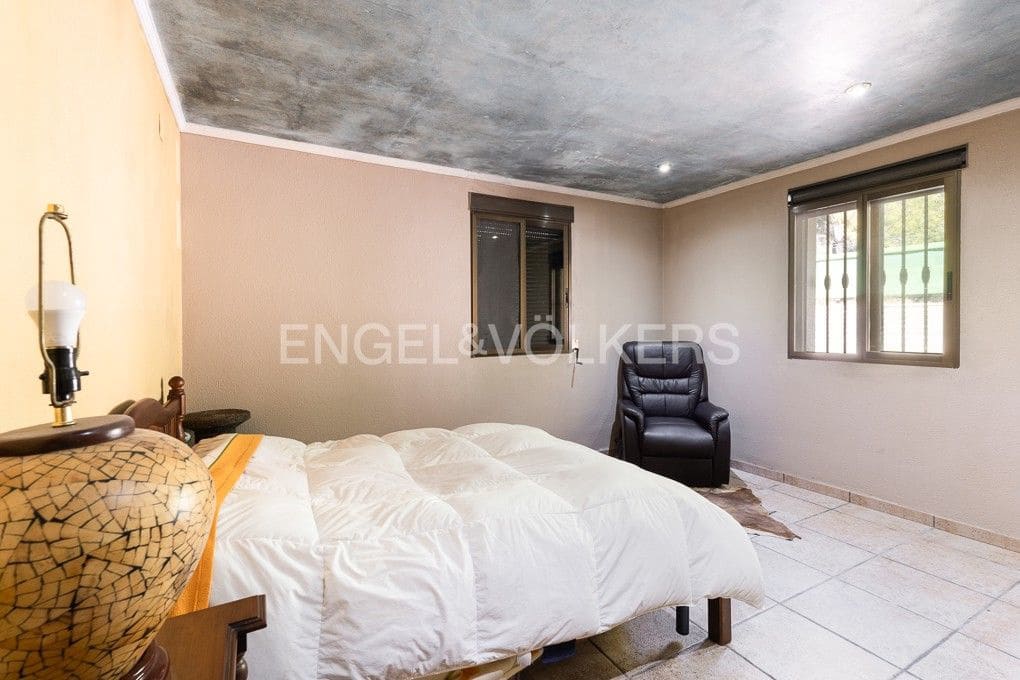 4 slaapkamer Villa te koop in Sagunto / Sagunt met zwembad garage - € 335.000 (Ref: 8239241)