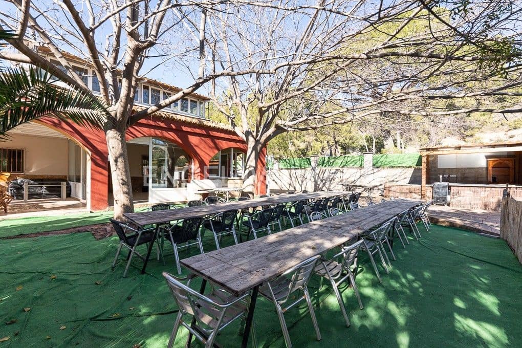 4 slaapkamer Villa te koop in Sagunto / Sagunt met zwembad garage - € 335.000 (Ref: 8239241)