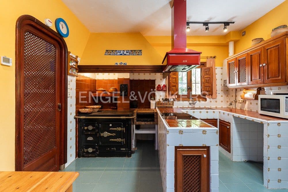 4 chambre Villa/Maison à vendre à L'Eliana avec piscine garage - 750 000 € (Ref: 8239245)