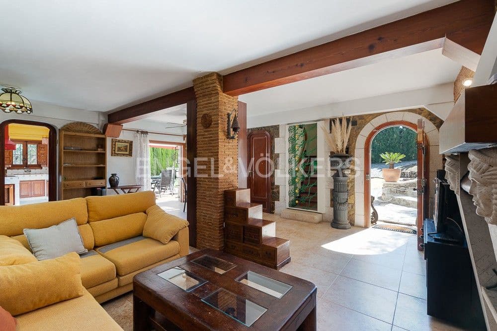 4 chambre Villa/Maison à vendre à L'Eliana avec piscine garage - 750 000 € (Ref: 8239245)