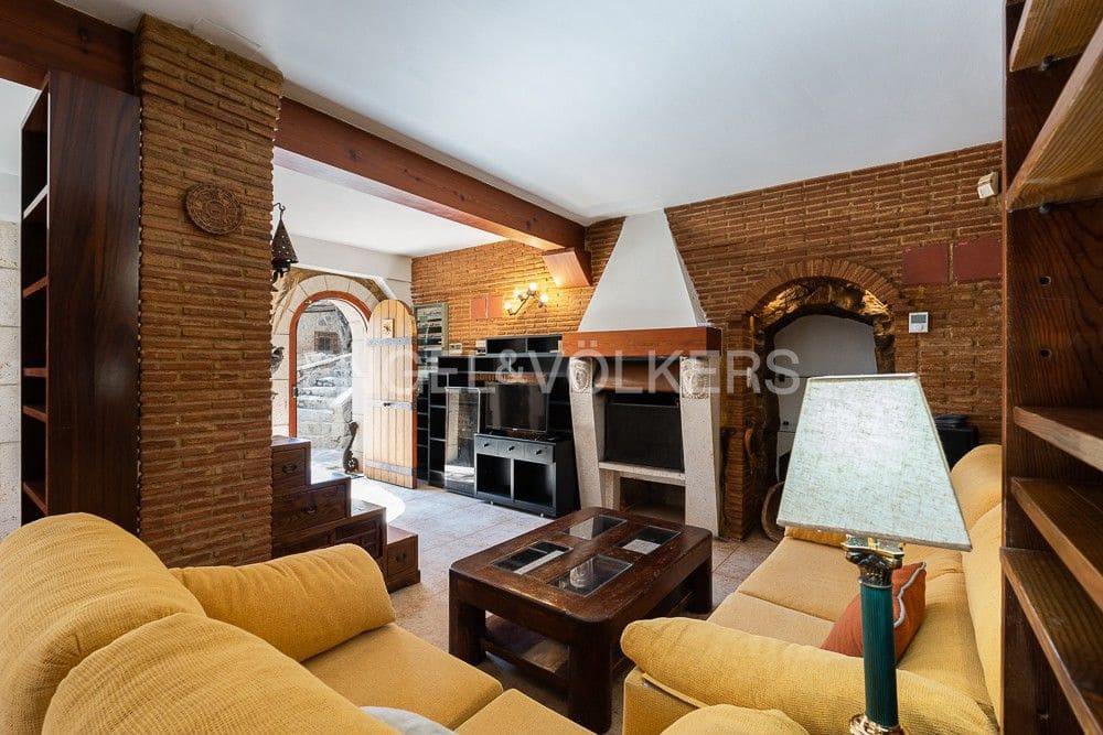 4 chambre Villa/Maison à vendre à L'Eliana avec piscine garage - 750 000 € (Ref: 8239245)