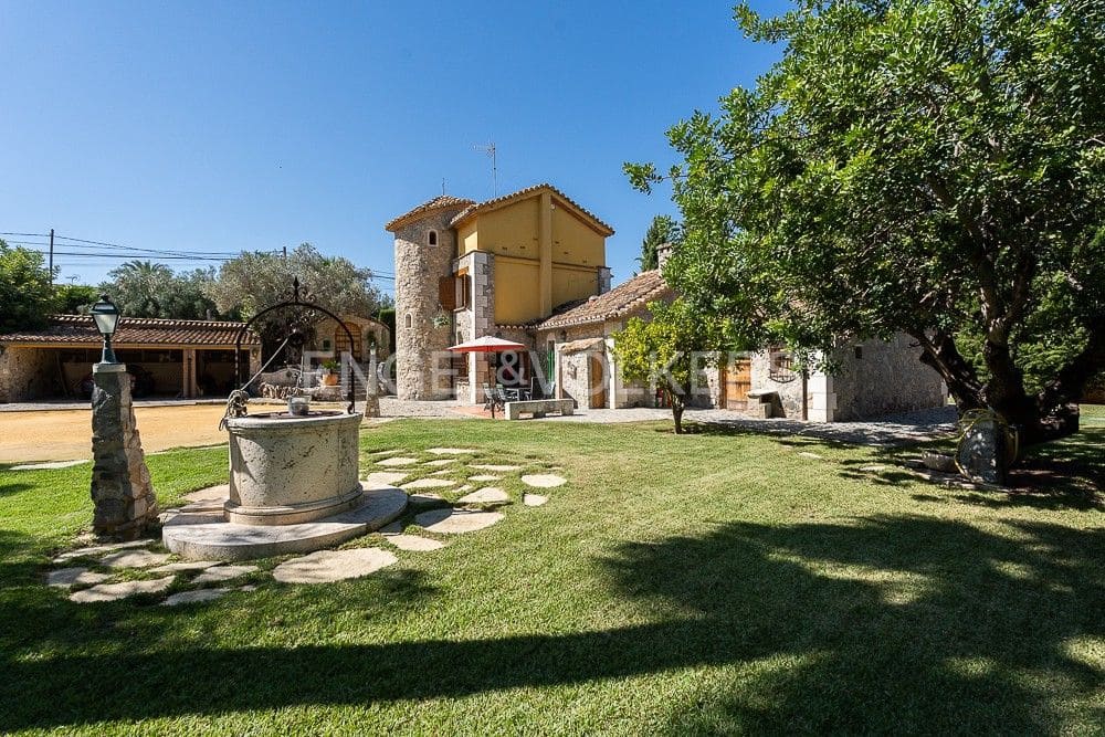 4 chambre Villa/Maison à vendre à L'Eliana avec piscine garage - 750 000 € (Ref: 8239245)