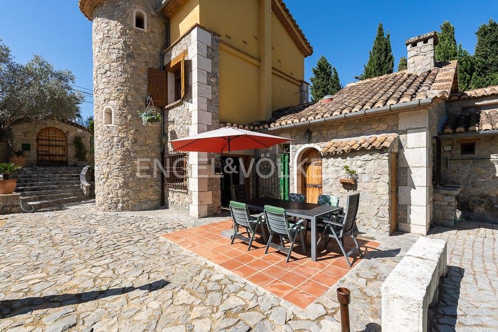 4 chambre Villa/Maison à vendre à L'Eliana avec piscine garage - 750 000 € (Ref: 8239245)