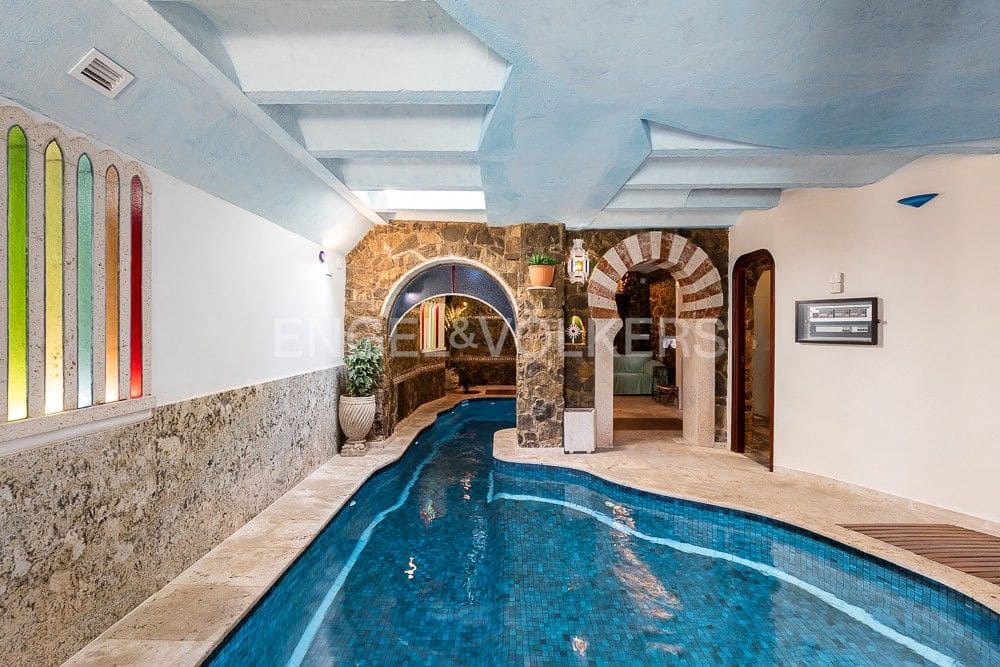4 chambre Villa/Maison à vendre à L'Eliana avec piscine garage - 750 000 € (Ref: 8239245)