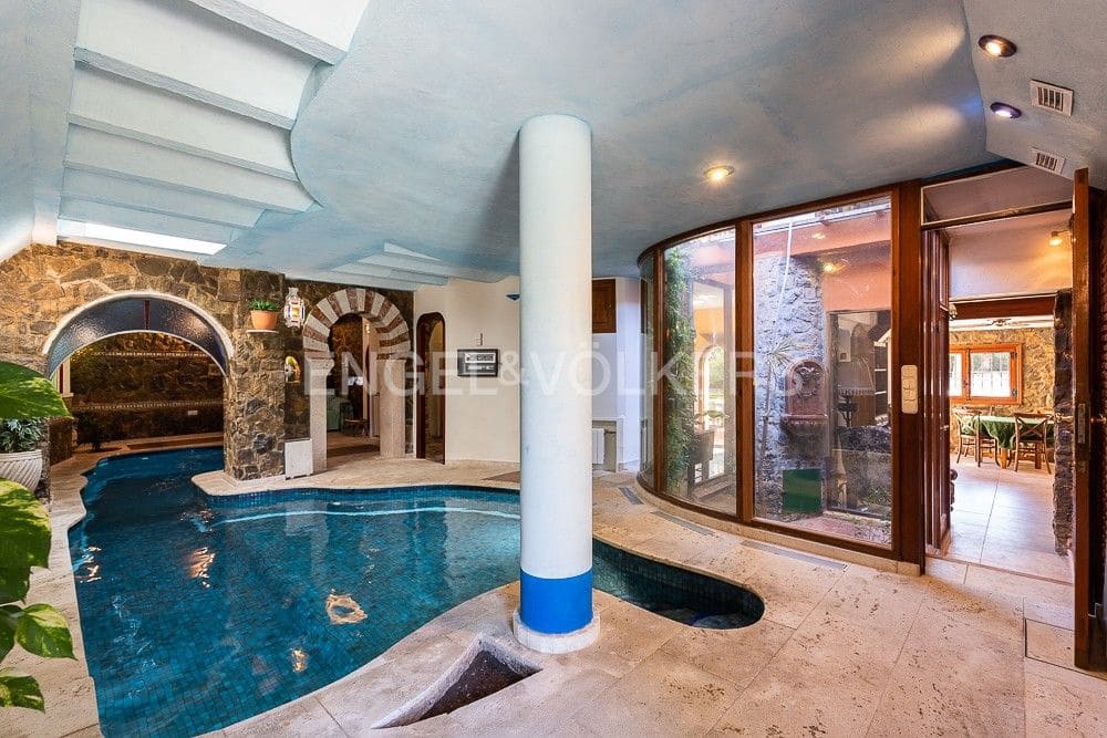4 chambre Villa/Maison à vendre à L'Eliana avec piscine garage - 750 000 € (Ref: 8239245)