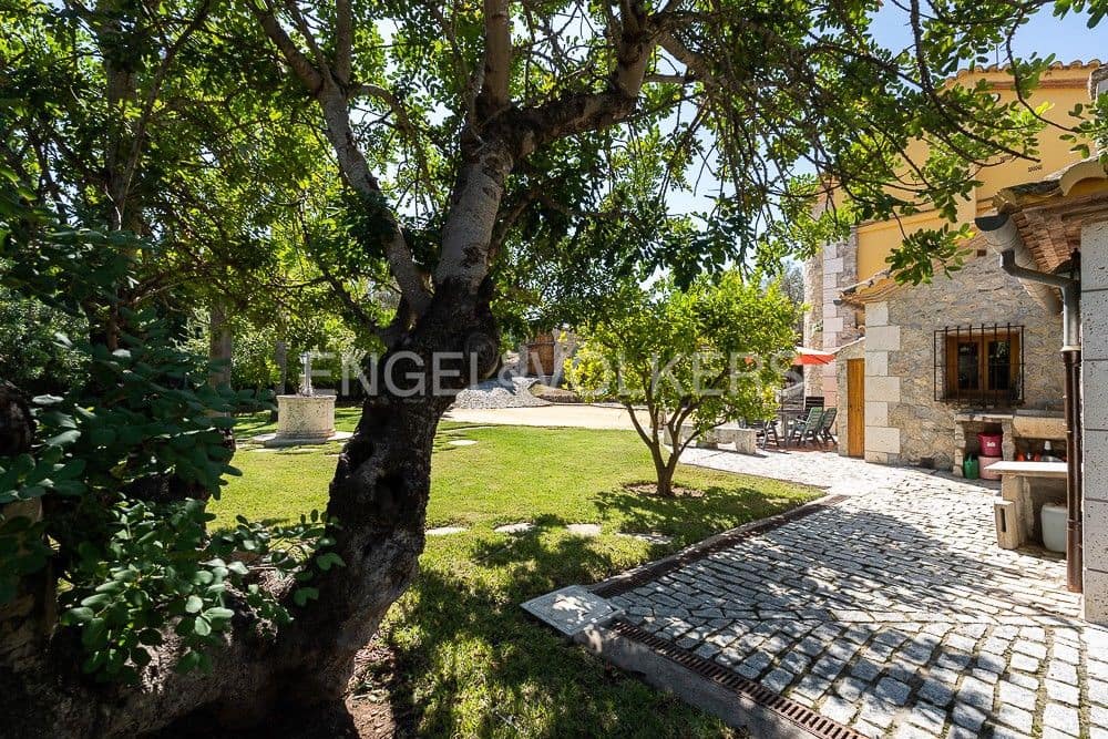 4 chambre Villa/Maison à vendre à L'Eliana avec piscine garage - 750 000 € (Ref: 8239245)