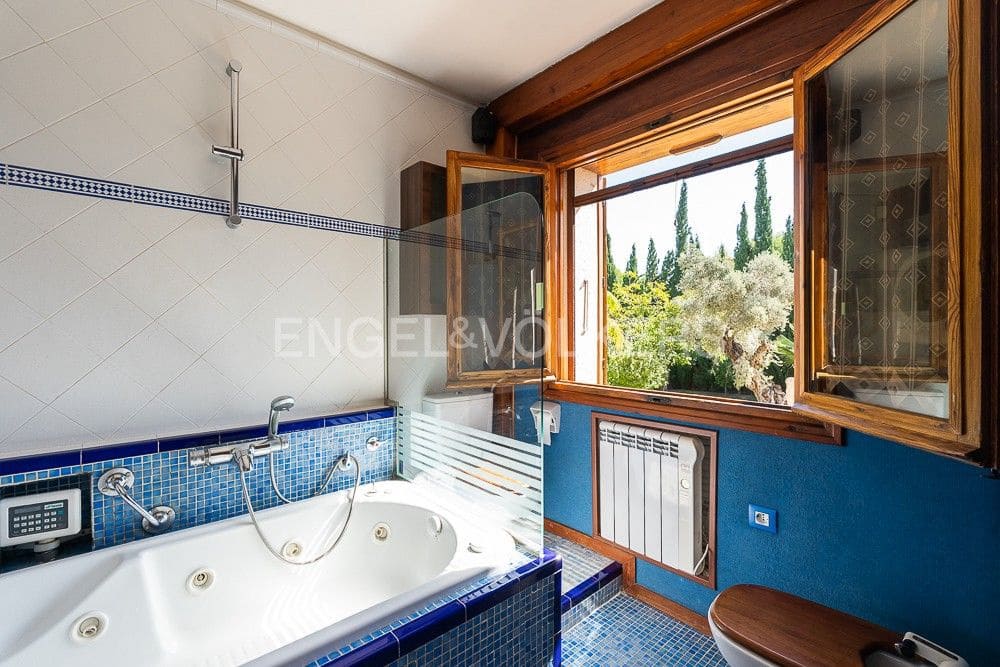 4 chambre Villa/Maison à vendre à L'Eliana avec piscine garage - 750 000 € (Ref: 8239245)