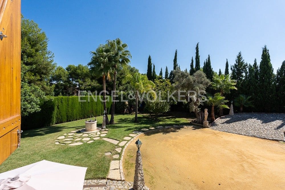 4 chambre Villa/Maison à vendre à L'Eliana avec piscine garage - 750 000 € (Ref: 8239245)