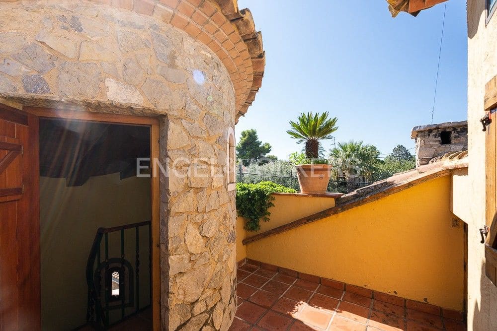 4 chambre Villa/Maison à vendre à L'Eliana avec piscine garage - 750 000 € (Ref: 8239245)