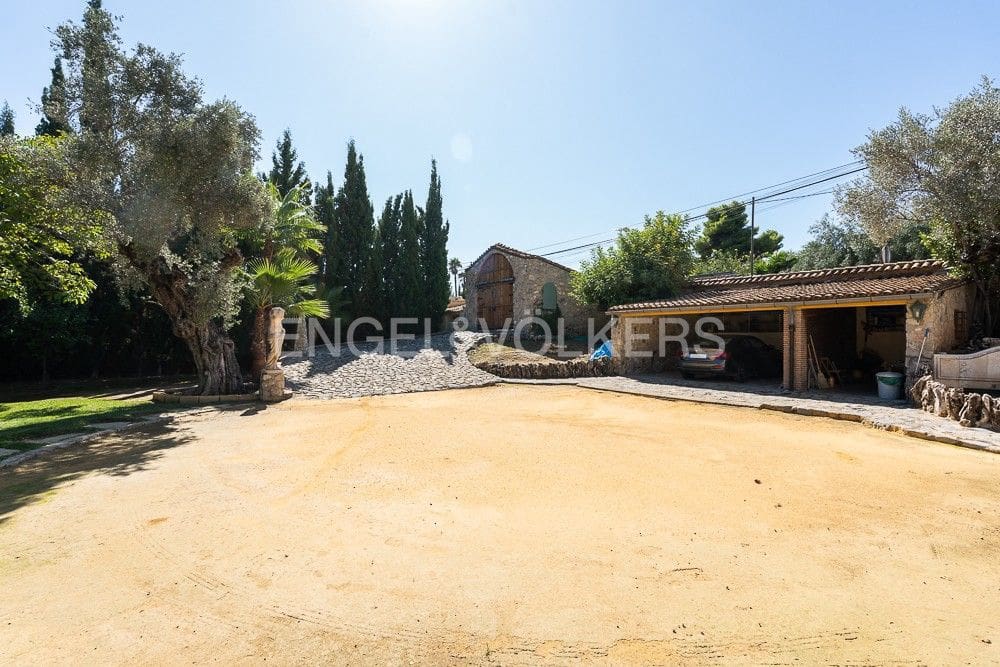4 chambre Villa/Maison à vendre à L'Eliana avec piscine garage - 750 000 € (Ref: 8239245)