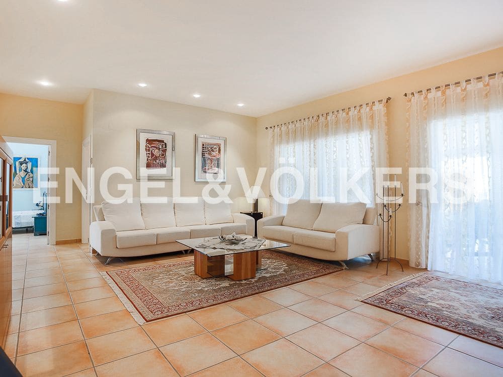 Villa/Maison à vendre à Vinaros avec piscine garage - 820 000 € (Ref: 8239256)