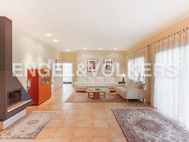 Villa/Maison à vendre à Vinaròs avec piscine garage - 820 000 € (Ref: 8239256)