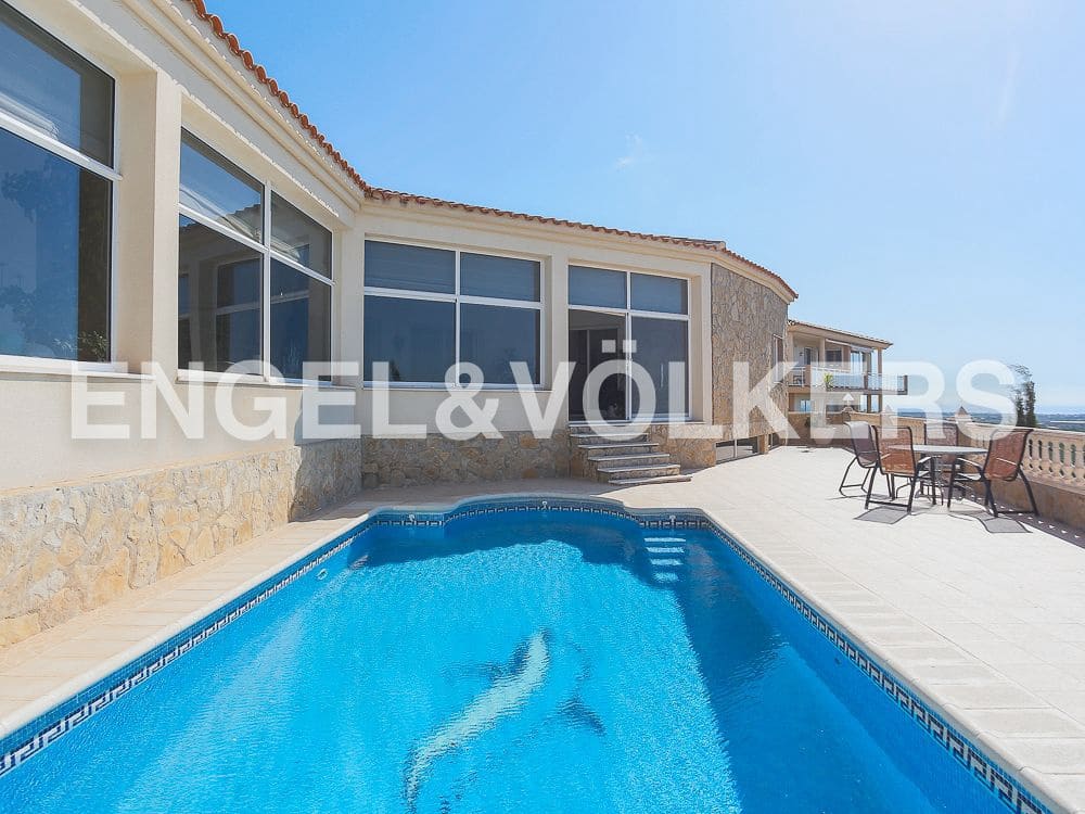 Villa/Maison à vendre à Vinaros avec piscine garage - 820 000 € (Ref: 8239256)