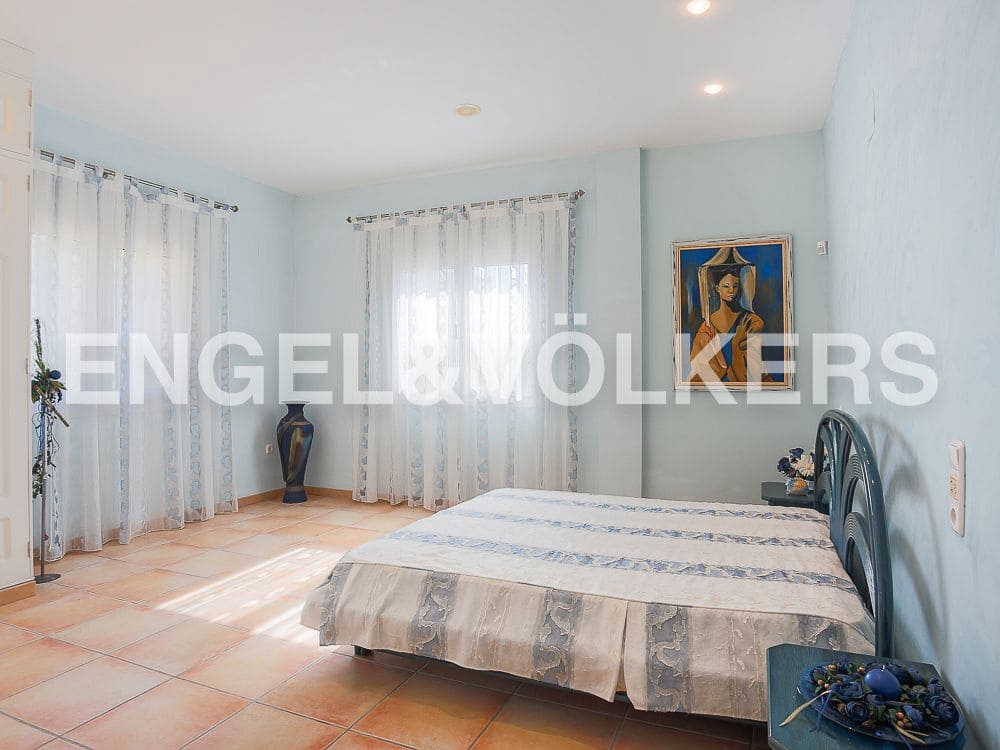 Villa/Maison à vendre à Vinaros avec piscine garage - 820 000 € (Ref: 8239256)