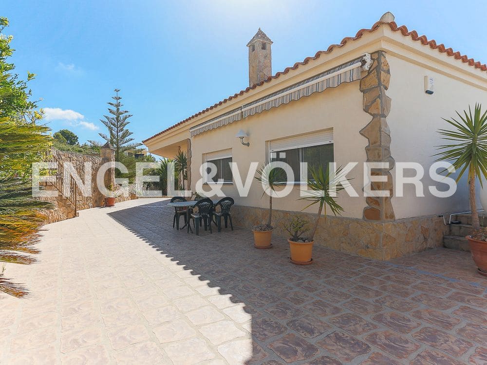 Villa/Maison à vendre à Vinaros avec piscine garage - 820 000 € (Ref: 8239256)