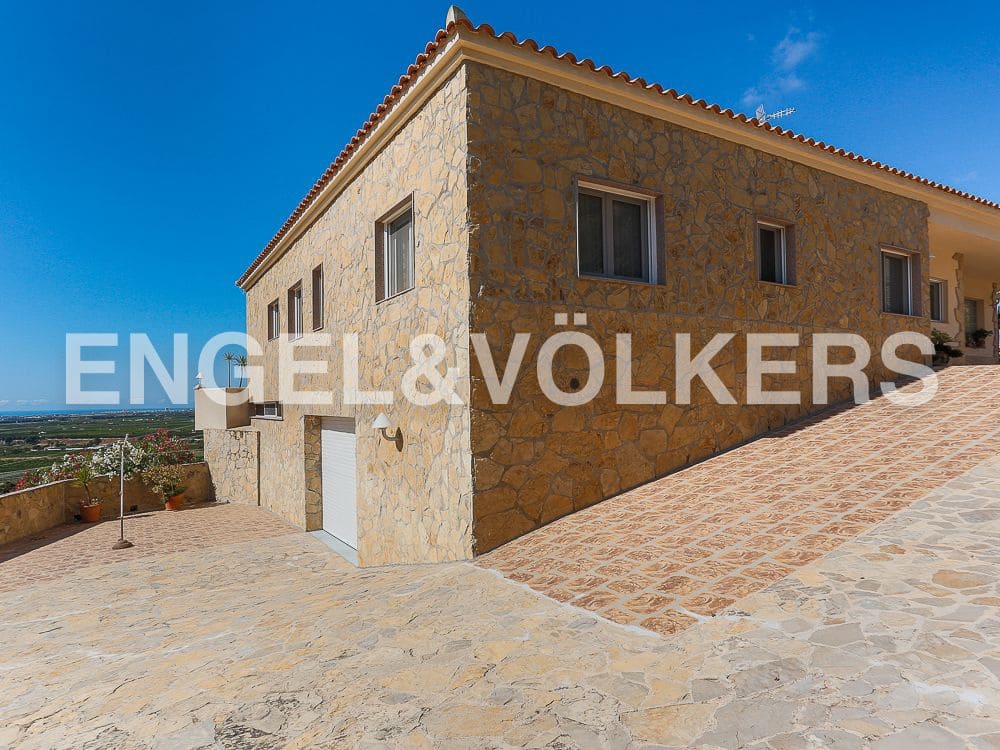 Villa/Maison à vendre à Vinaros avec piscine garage - 820 000 € (Ref: 8239256)