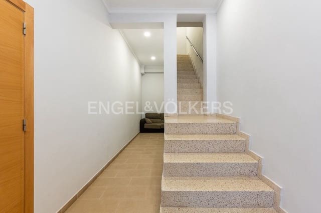 4 soverom Hus til salgs i Algemesí med garasje - € 295 000 (Ref: 8239264)