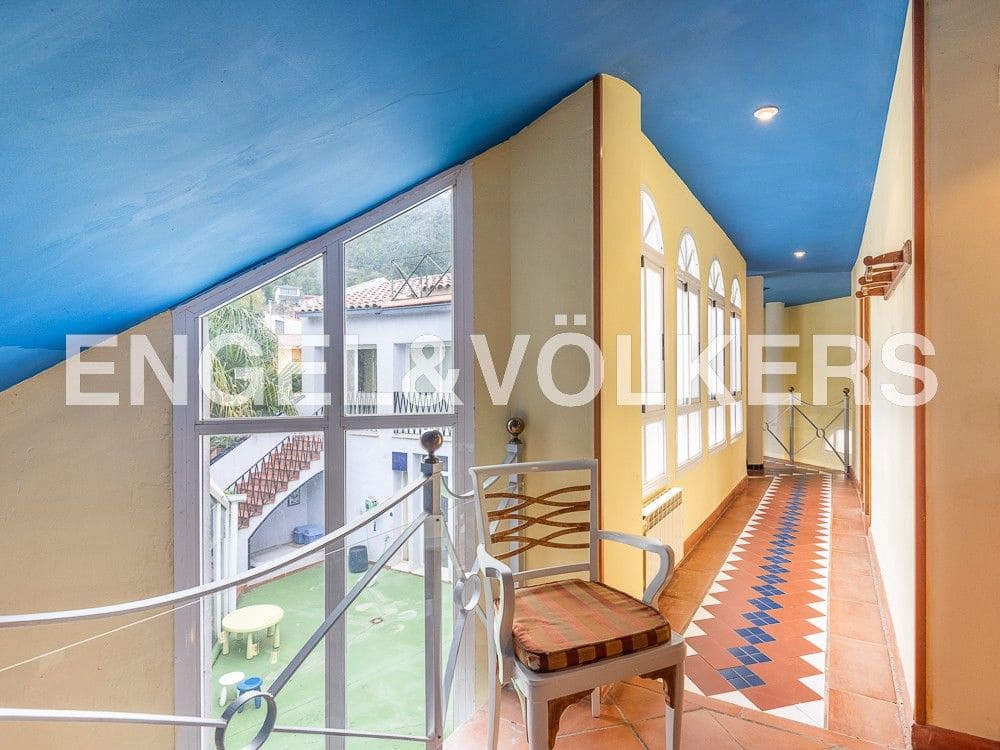 4 bedroom Finca/Country House for sale in Castello de la Plana with pool garage - € 625,000 (Ref: 8239275)