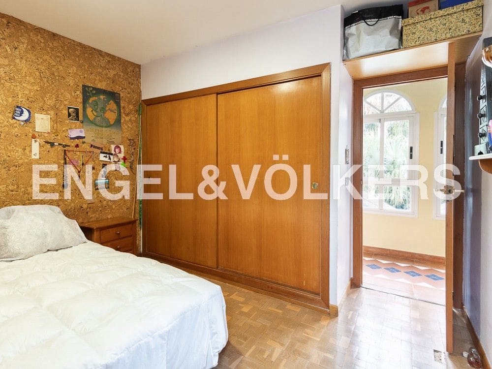 4 bedroom Finca/Country House for sale in Castello de la Plana with pool garage - € 625,000 (Ref: 8239275)