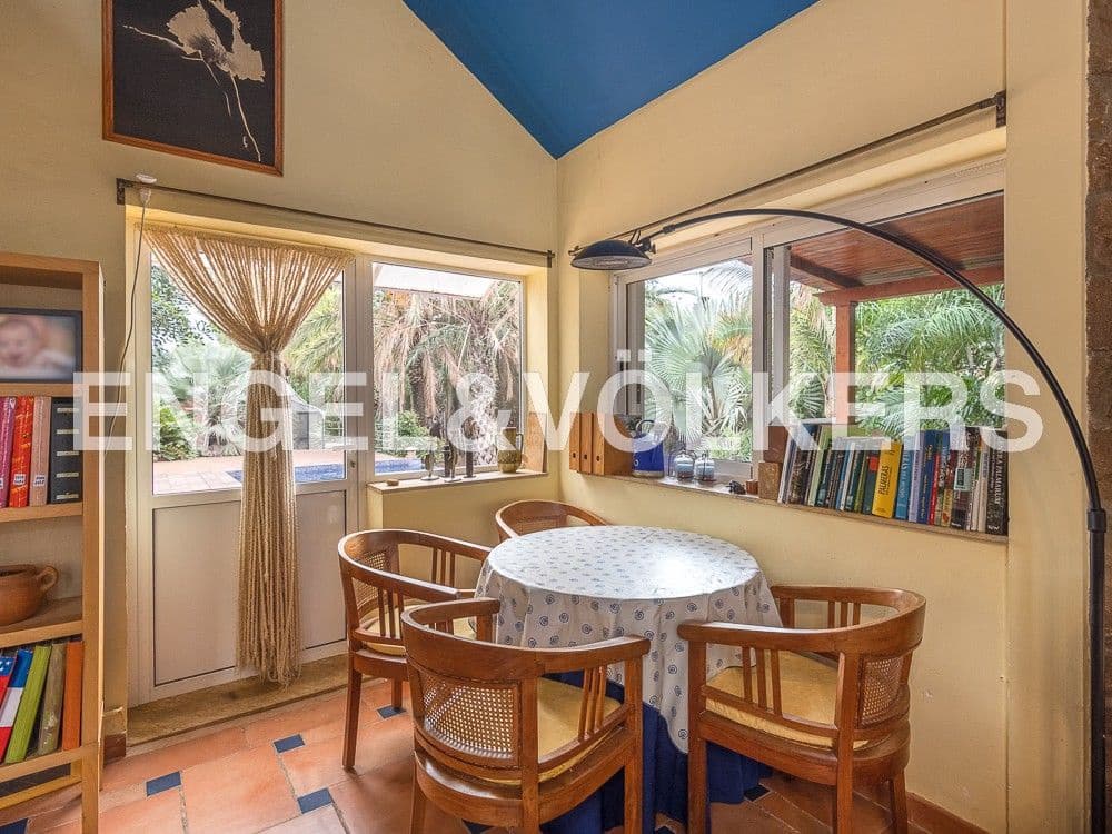 4 bedroom Finca/Country House for sale in Castello de la Plana with pool garage - € 625,000 (Ref: 8239275)