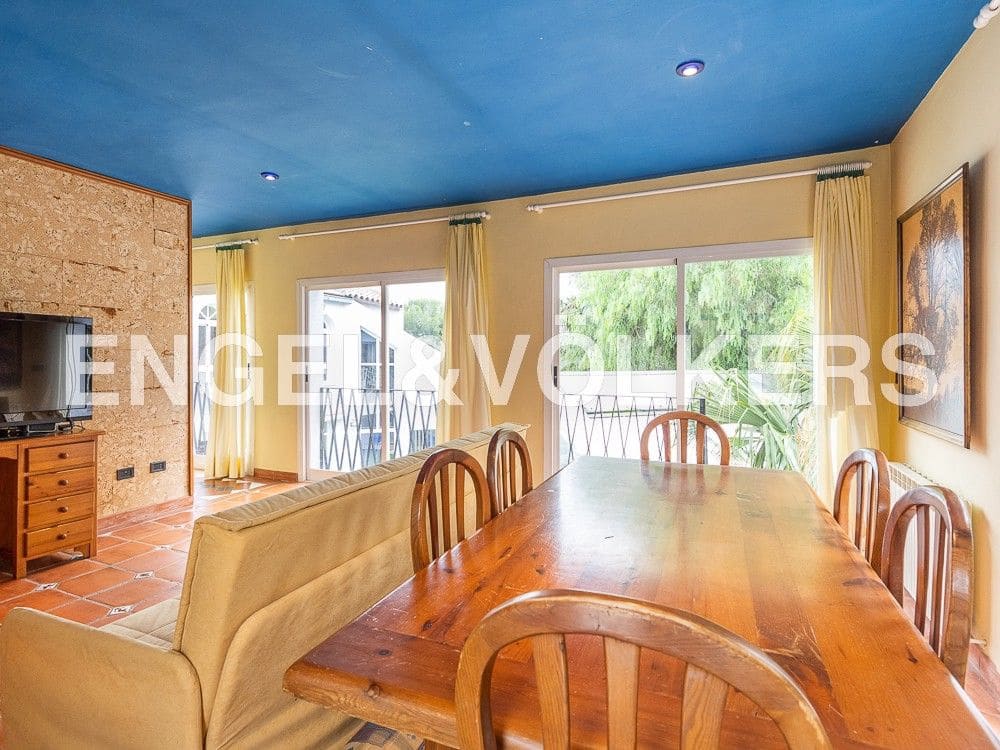 4 bedroom Finca/Country House for sale in Castello de la Plana with pool garage - € 625,000 (Ref: 8239275)