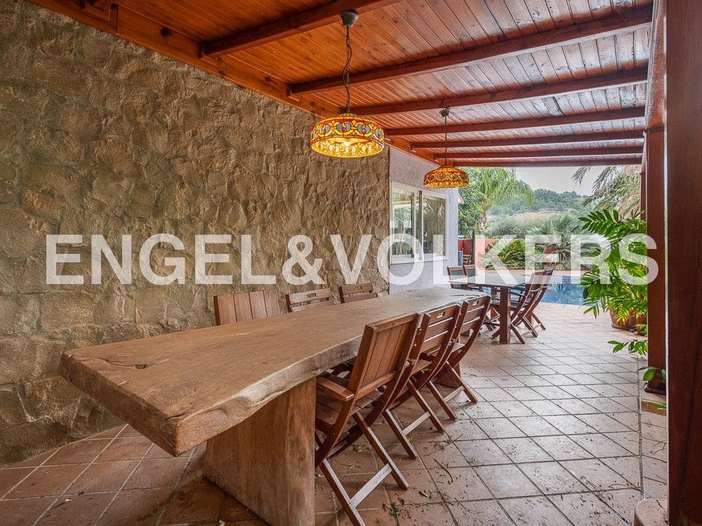 4 bedroom Finca/Country House for sale in Castello de la Plana with pool garage - € 625,000 (Ref: 8239275)