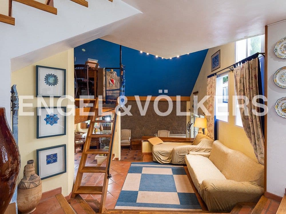 4 bedroom Finca/Country House for sale in Castello de la Plana with pool garage - € 625,000 (Ref: 8239275)