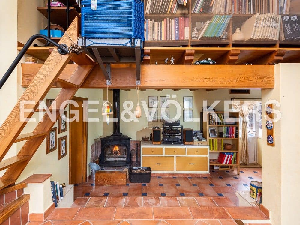 4 bedroom Finca/Country House for sale in Castello de la Plana with pool garage - € 625,000 (Ref: 8239275)
