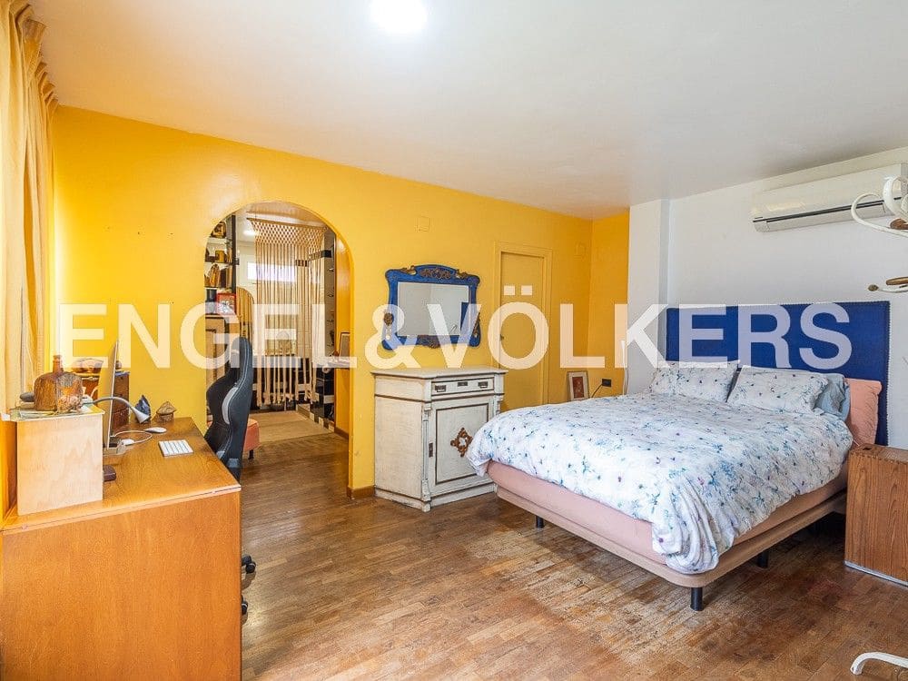 4 bedroom Finca/Country House for sale in Castello de la Plana with pool garage - € 625,000 (Ref: 8239275)