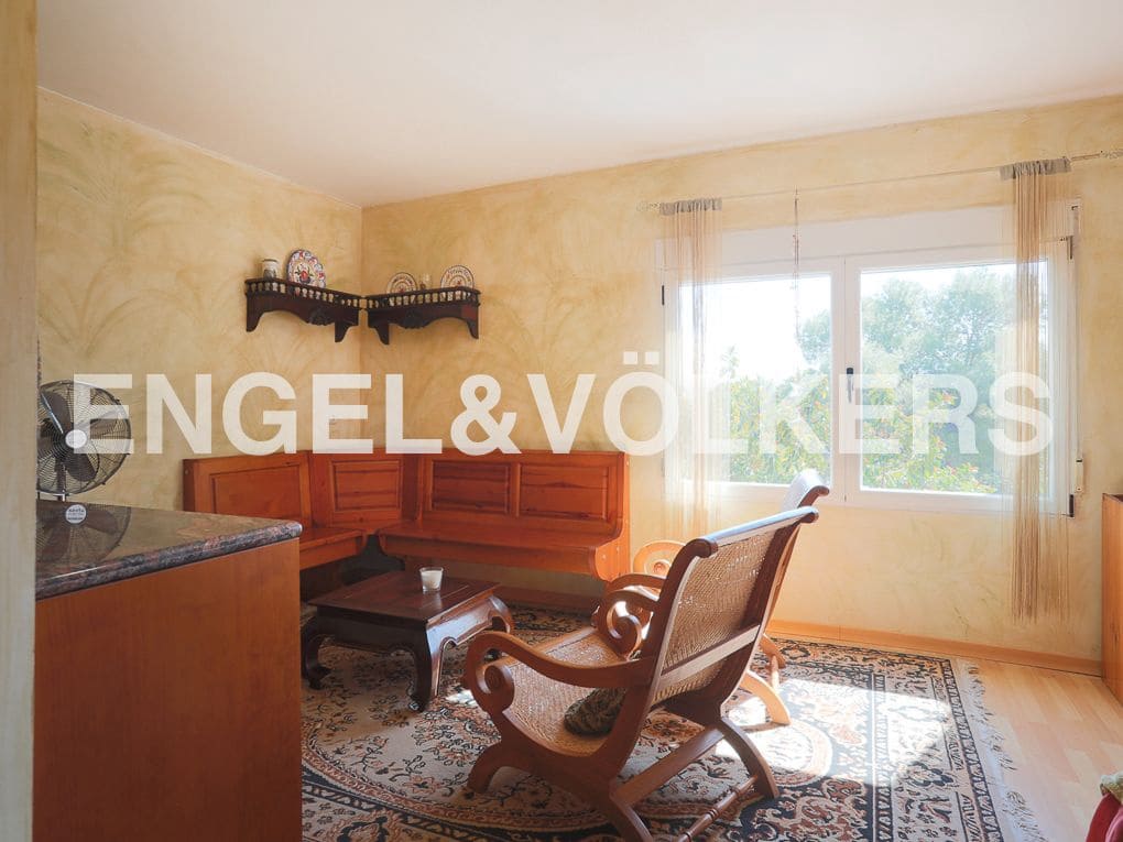 5 bedroom Villa for sale in Beniarjo with pool garage - € 699,000 (Ref: 8239276)