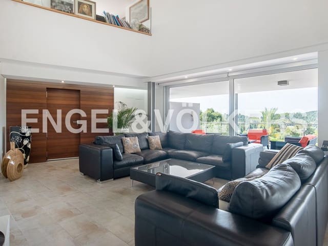 6 bedroom Villa for sale in Borriol with pool garage - € 2,200,000 (Ref: 8239282)