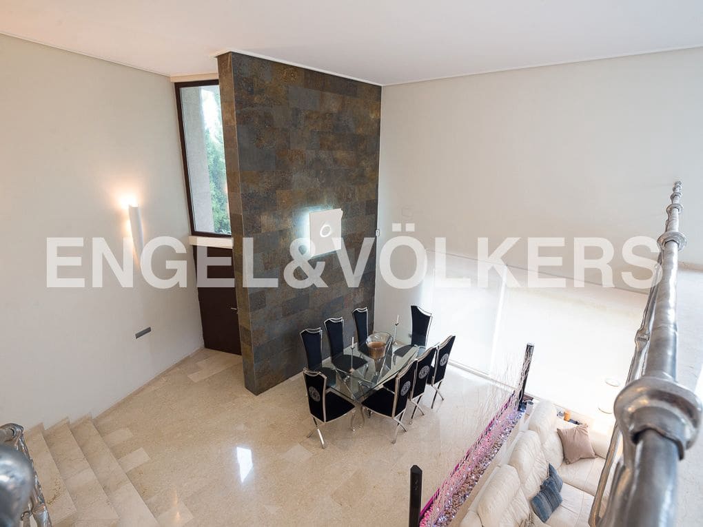 4 Zimmer Villa zu verkaufen in Gilet mit Pool Garage - 790.000 € (Ref: 8239283)