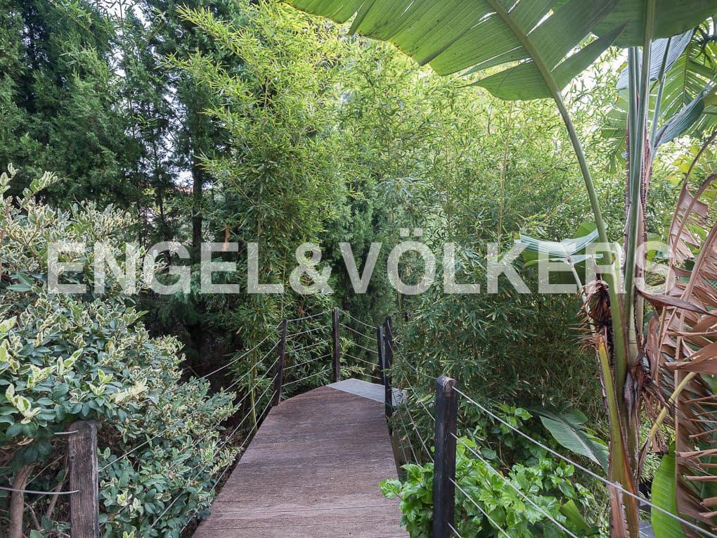 4 Zimmer Villa zu verkaufen in Gilet mit Pool Garage - 790.000 € (Ref: 8239283)