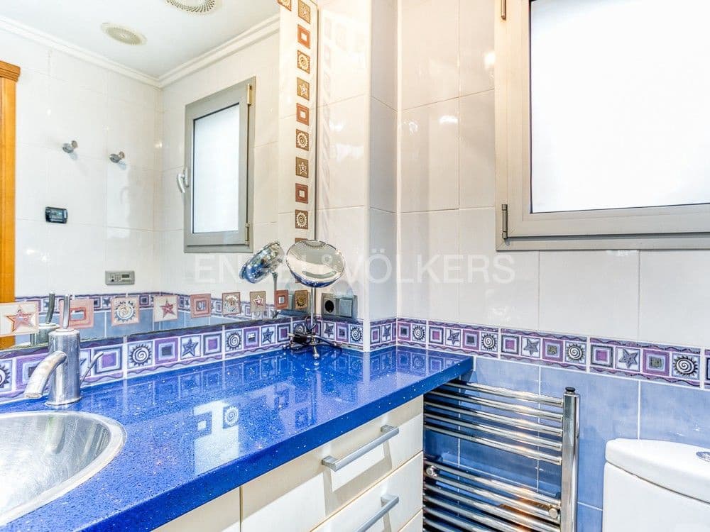 4 soverom Villa til salgs i Oliva med svømmebasseng garasje - € 570 000 (Ref: 8239287)