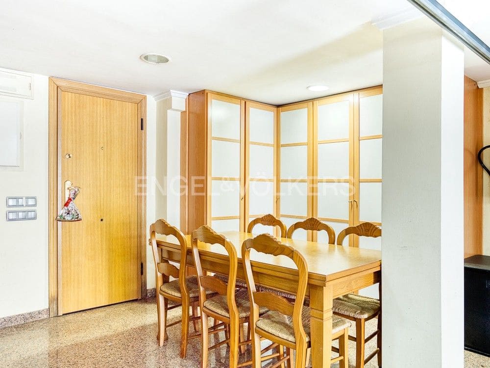 4 soverom Villa til salgs i Oliva med svømmebasseng garasje - € 570 000 (Ref: 8239287)