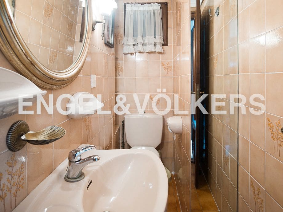 5 bedroom Villa for sale in Castello de la Plana with pool garage - € 910,000 (Ref: 8239295)