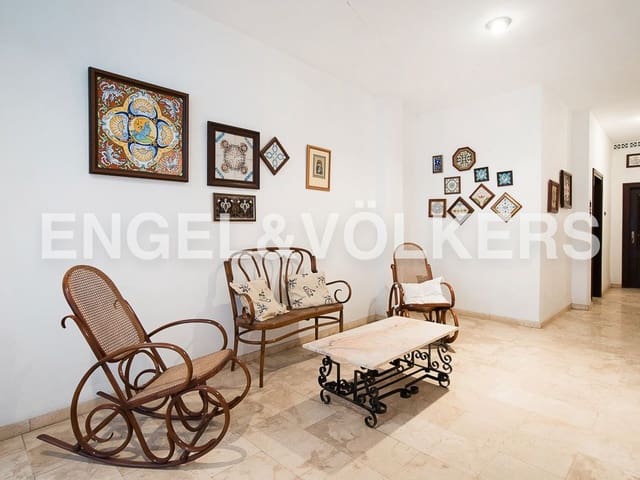 6 soveværelse Byhus til salg i Centro, Castelló de la Plana - € 600.000 (Ref: 8239297)