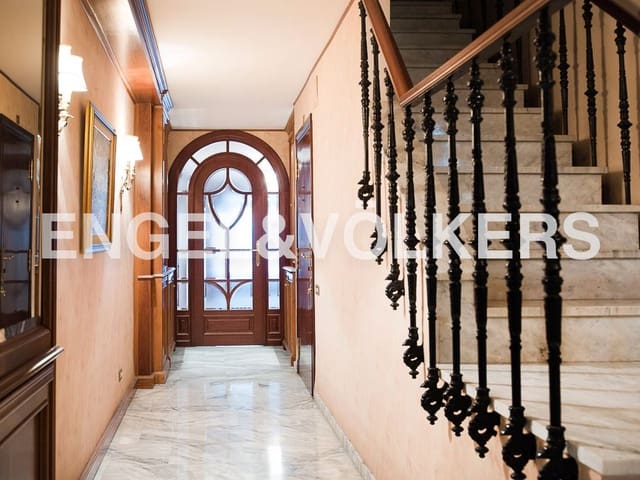 Casa de 6 habitaciones en Centro, Castelló de la Plana en venta - 600.000 € (Ref: 8239297)
