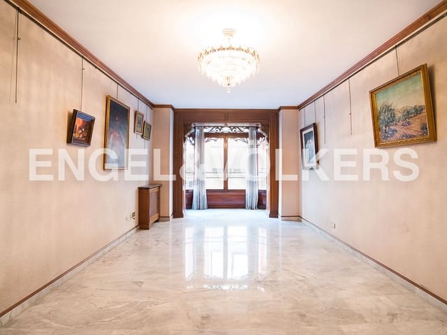 Casa de 6 habitaciones en Centro, Castelló de la Plana en venta - 600.000 € (Ref: 8239297)