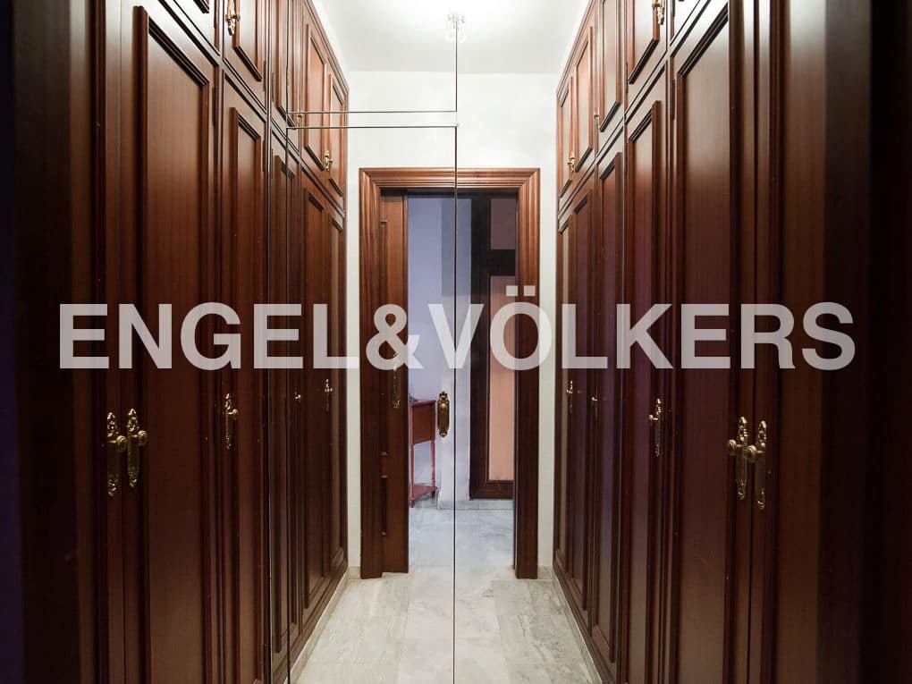 6 makuuhuone Omakotitalo myytävänä paikassa Castello de la Plana - 600 000 € (Ref: 8239297)